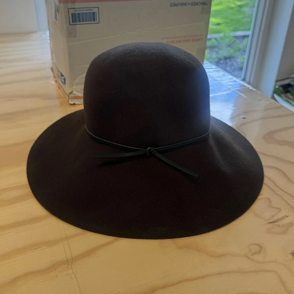 NWT Aritzia Talula Baylis Hat Espresso‎ Brown Wool Floppy Wide Brim Packable S/M